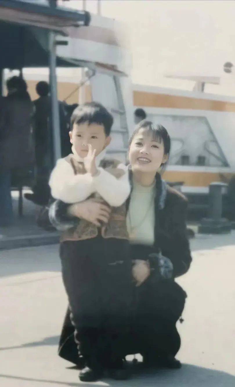 母亲悬赏上海市区一套房寻子！孩子26年前被人带到柳州后走失