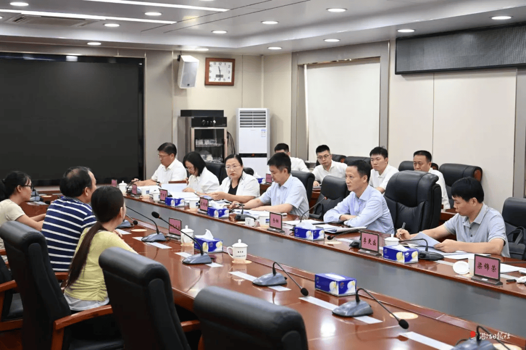 湛江市委书记余钢到徐闻县接访群众、督导检查防疫和防风工作并调研