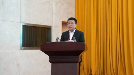 “丝路电商”经贸合作喀什交流会举行，助力喀什成为丝路电商的枢纽城市