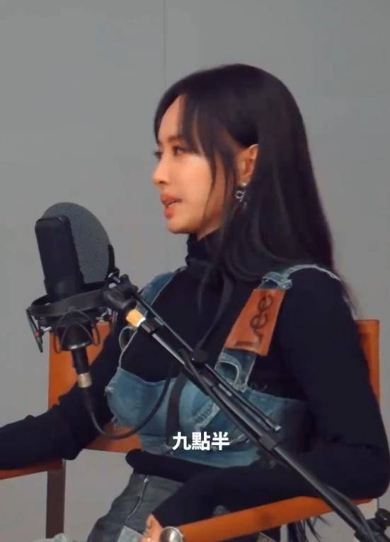 蔡依林晚上九点半就睡觉，林志玲称按“蔡依林标准时间就寝”很难