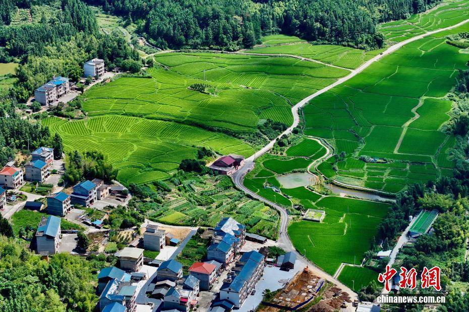 福建三明山清水秀风光美