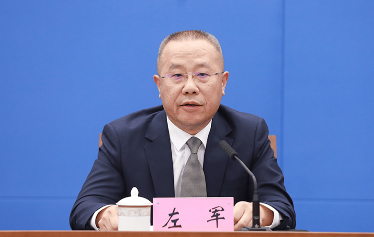 重庆官宣：区长左军，任上落马