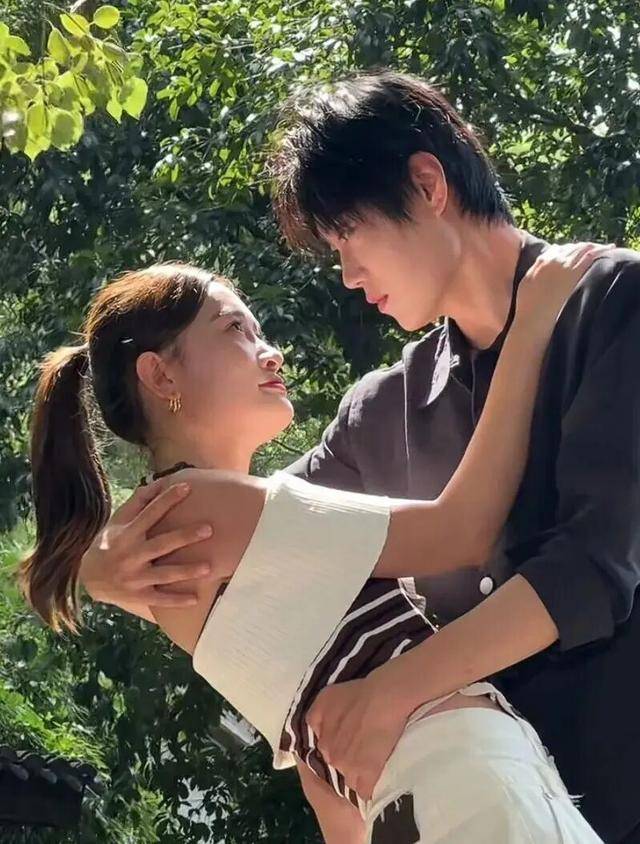 清华女博士一天睡3小时拍短剧赚快钱？本人回应
