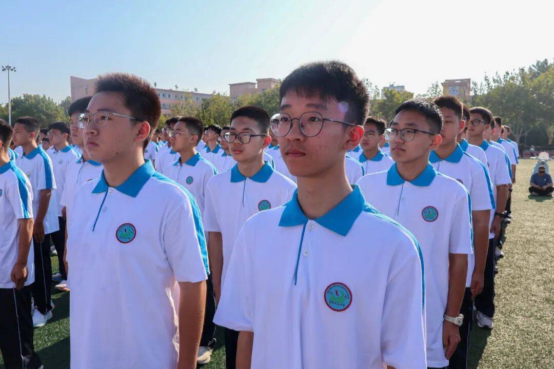 武邑中学2025级新生军训动员大会