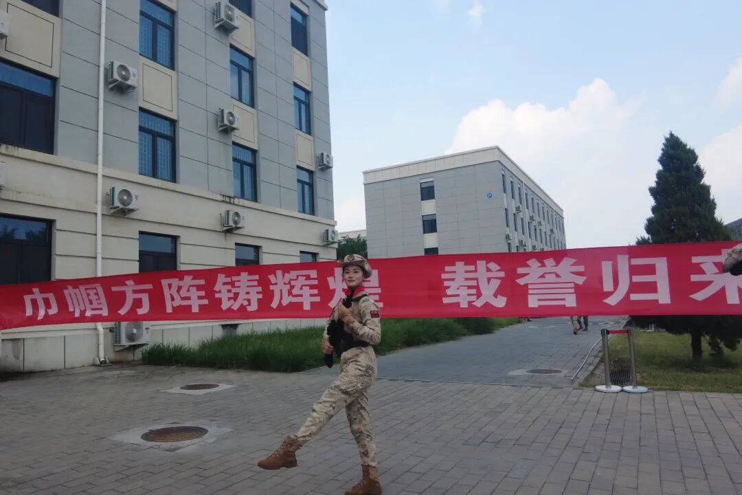 “参加完大阅兵，我就要去同济报到读研啦！”