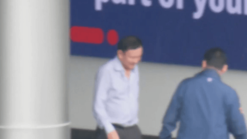 泰国前总理他信返回曼谷，将于9日听取法院裁决