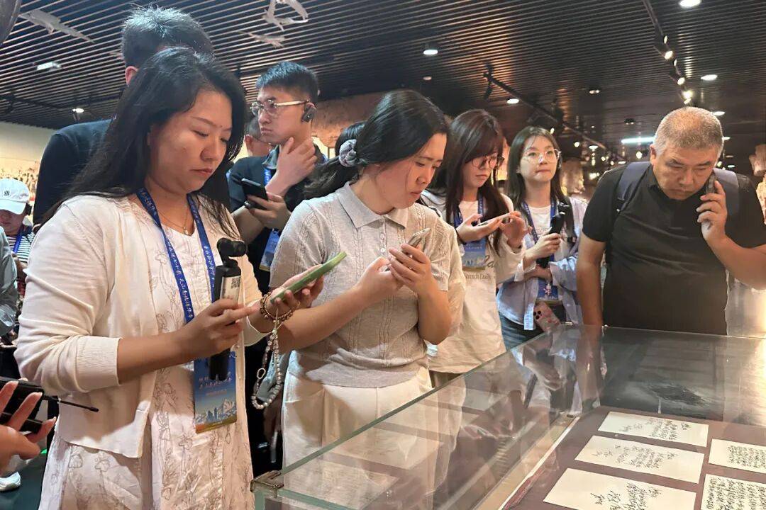 【砥砺奋进七十载 天山南北谱华章】中央媒体采访团走进石河子