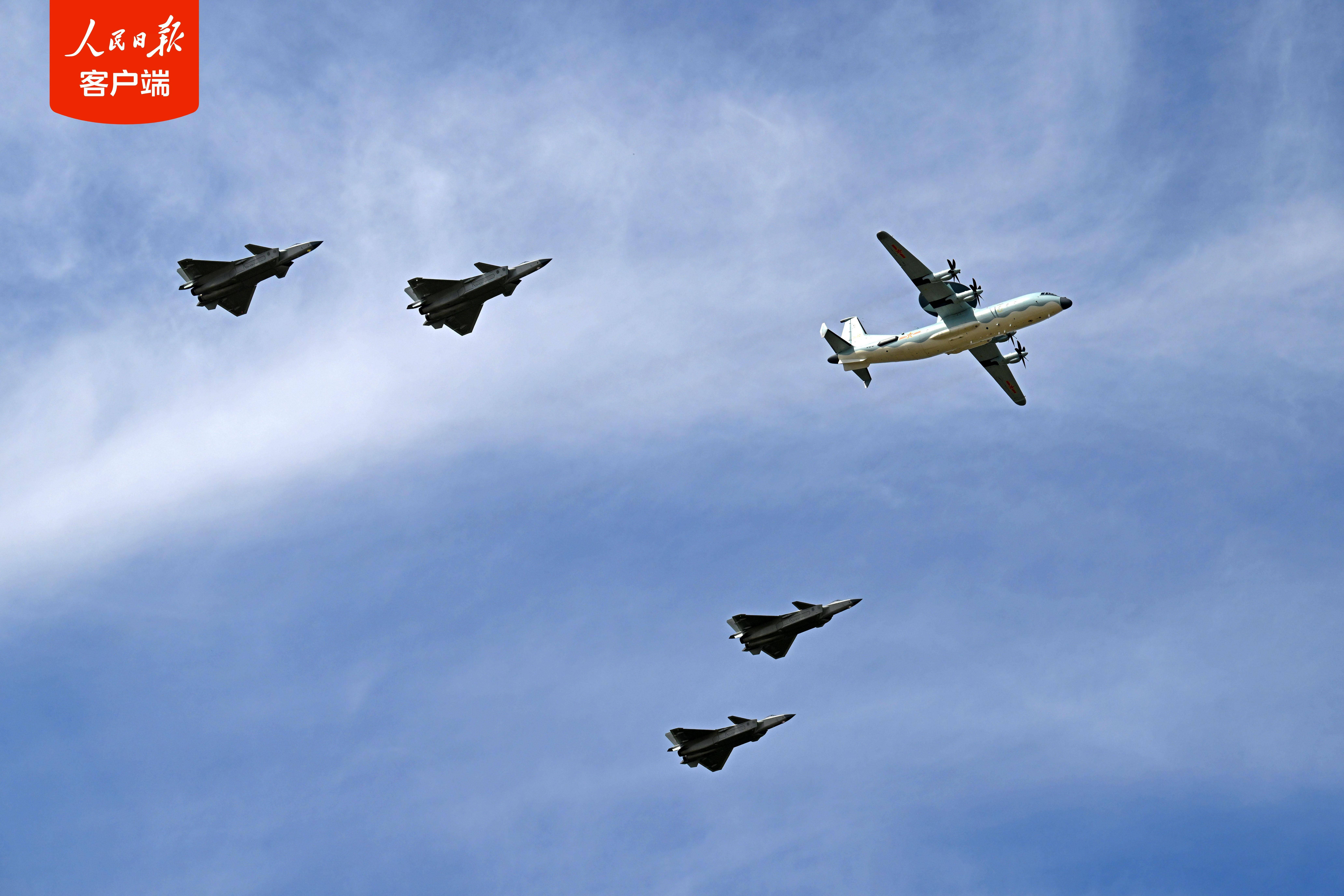 壁纸上新!一大波空军飞机酷图来袭