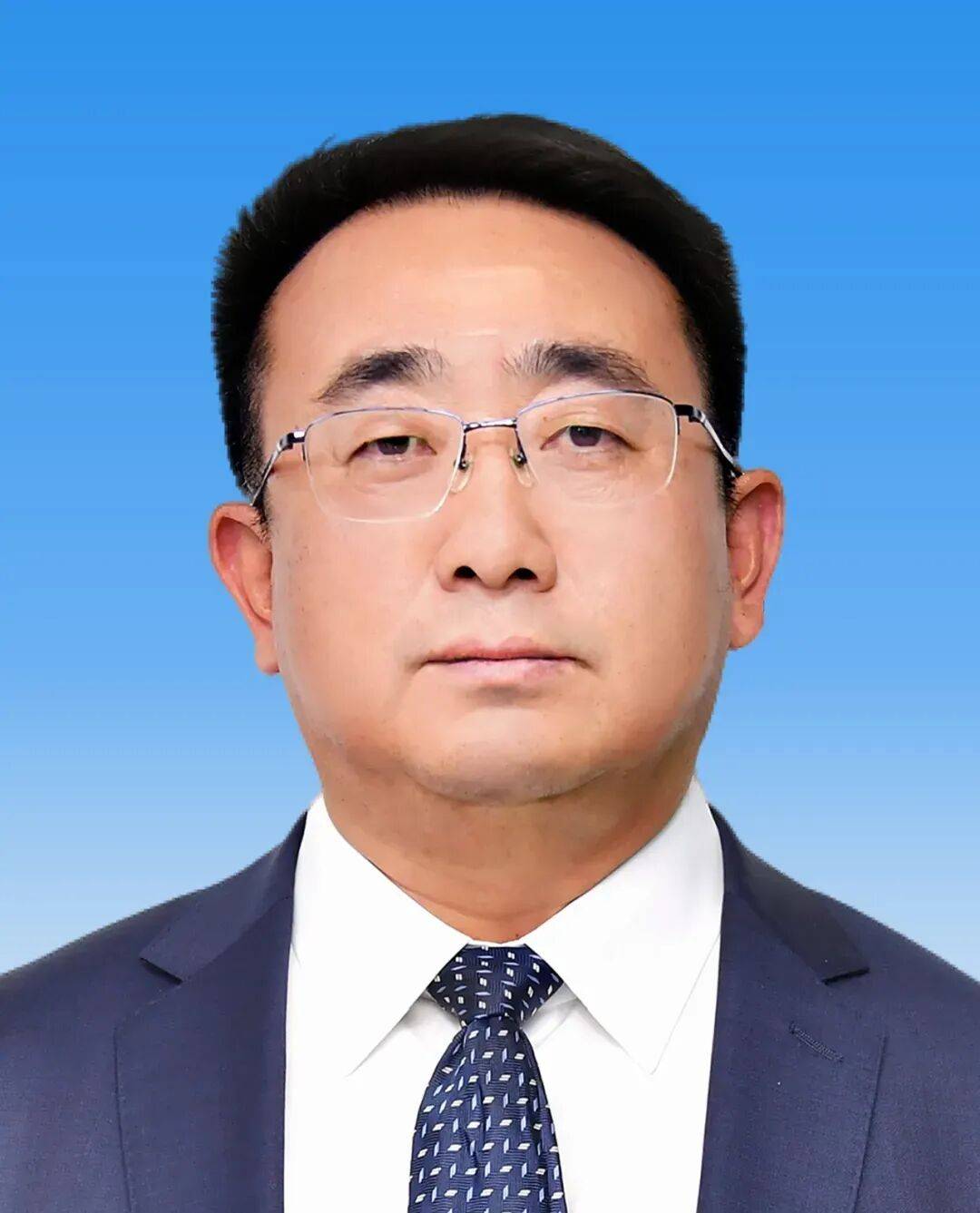 工业和信息化部党组成员,副部长张云明同志,黑龙江省政府副省长,党组