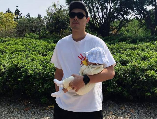 原来他们是夫妻，《灼灼韶华》他又火了，网红老婆这个月生下3胎