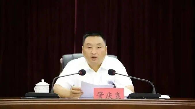 调任贵阳市修文县委副书记,县长候选人,2019年1月任修文县县长,2021年