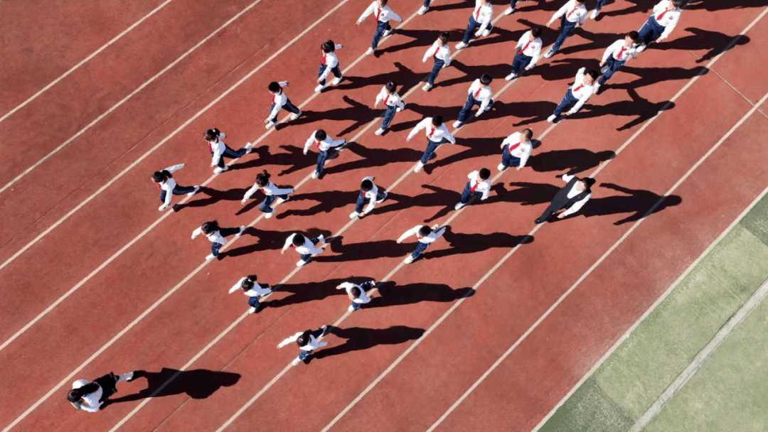 学阅兵风采,展少年英姿