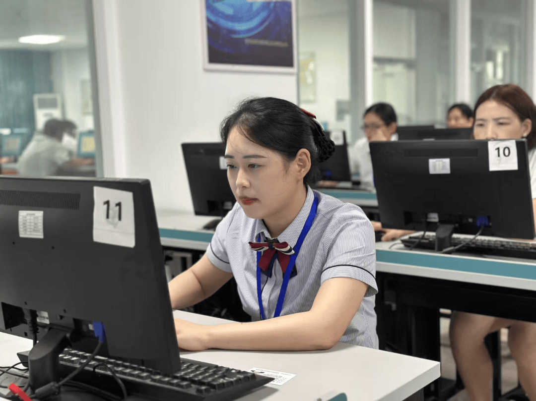 我市举行2025年政务服务办事员职业技能竞赛