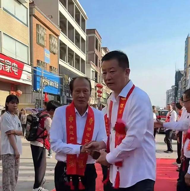 广东两“世仇村”世纪大和解，破除百年不通婚旧约，清末因抢水发生械斗互不来往