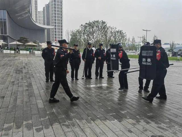 节日我在岗——西安浐灞公安守护双节平安