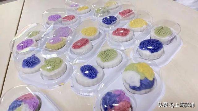 文明黄浦·人人有礼丨中秋月映淞园情，冰皮传暖寄团圆