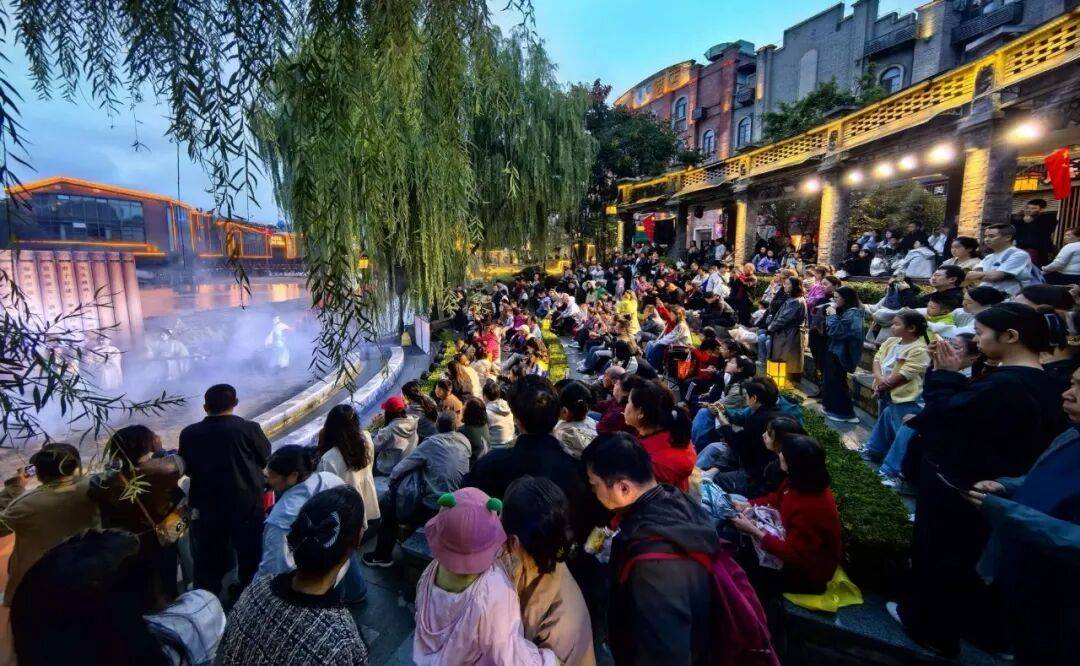 国庆期间宝鸡消费市场 人气旺 活力足