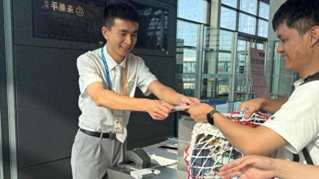 “萌宠飞”服务受好评，吉祥航空双节承运旅客突破33万人次