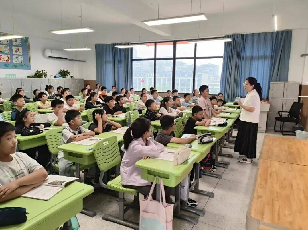 东桥小学东板桥校区力促常态课提质增效