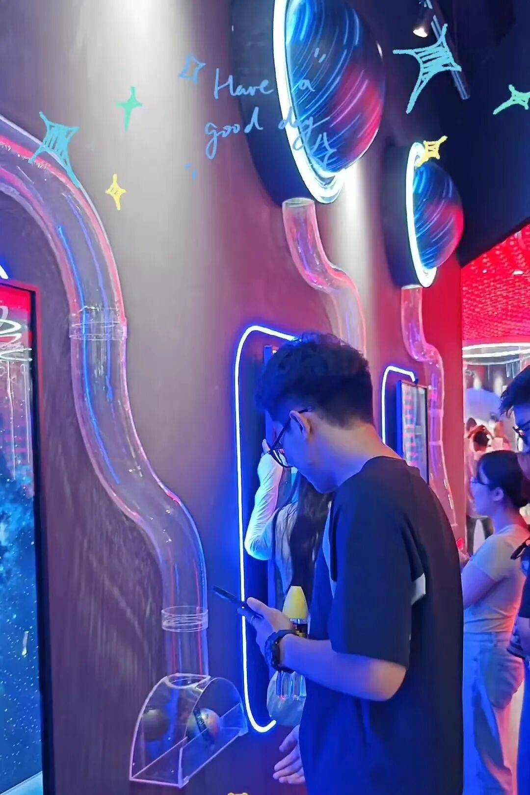 这个假期文昌极星陨石博物馆热度爆表