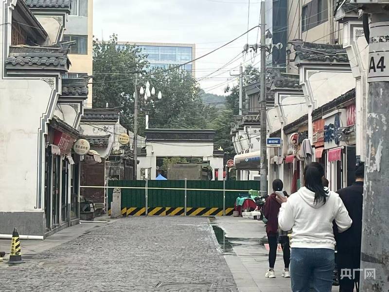 甘肃兰州安宁区发生一起闪爆事故 沿街百米商铺全部暂停营业