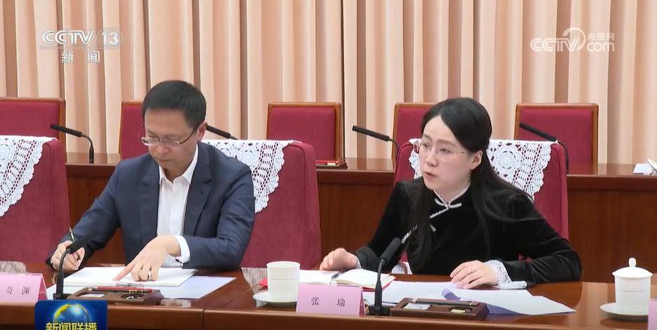 李强主持召开经济形势专家和企业家座谈会，参会发言的8人都有谁？