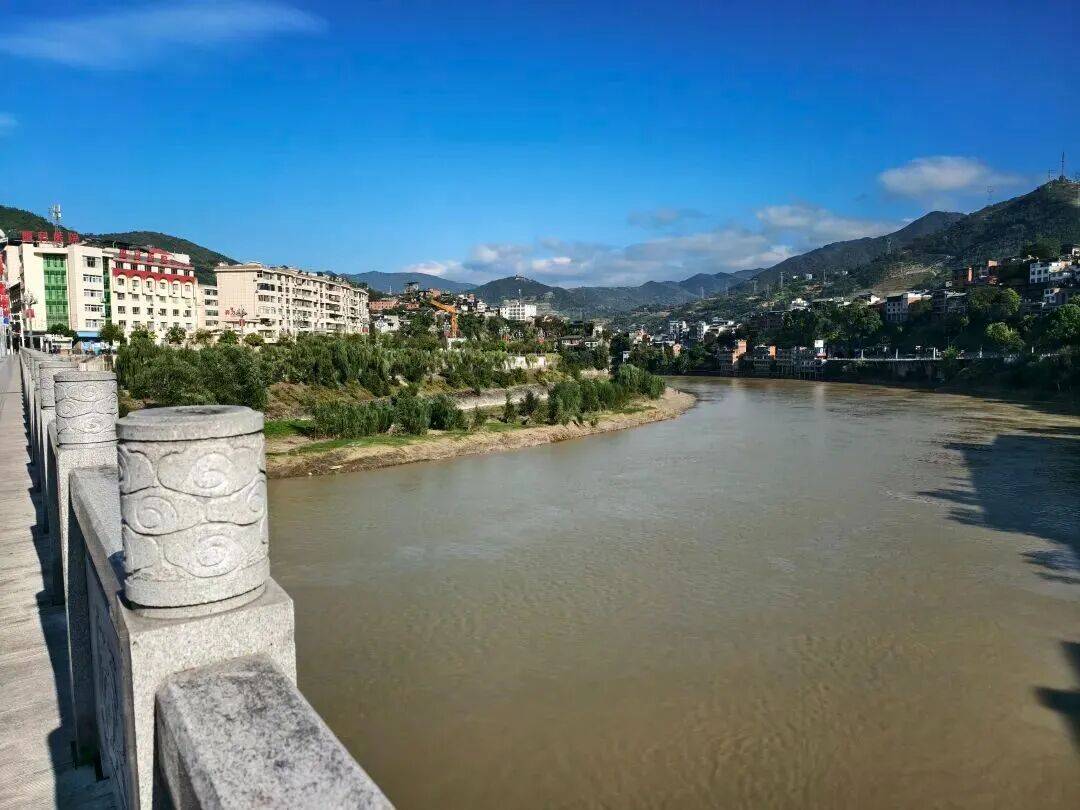 婚礼当天跳河男子最后一句话提到“受到委屈，这个婚不结了”，父亲最新发声：与女方及家属见面不欢而散
