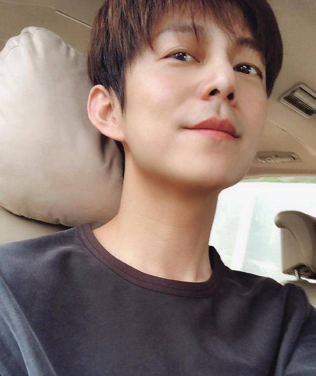 51岁何炅自曝：我现在特别痛苦