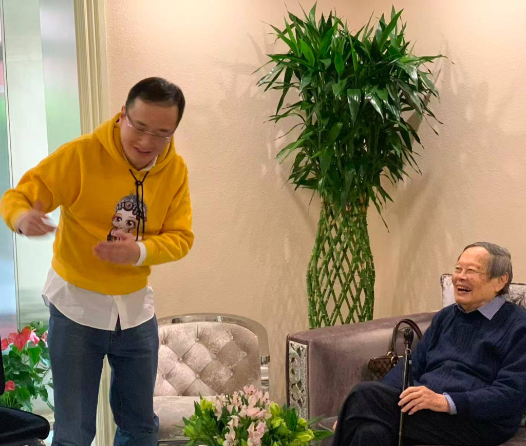 独家｜友人追忆杨振宁：他没能二度获诺奖是一个遗憾