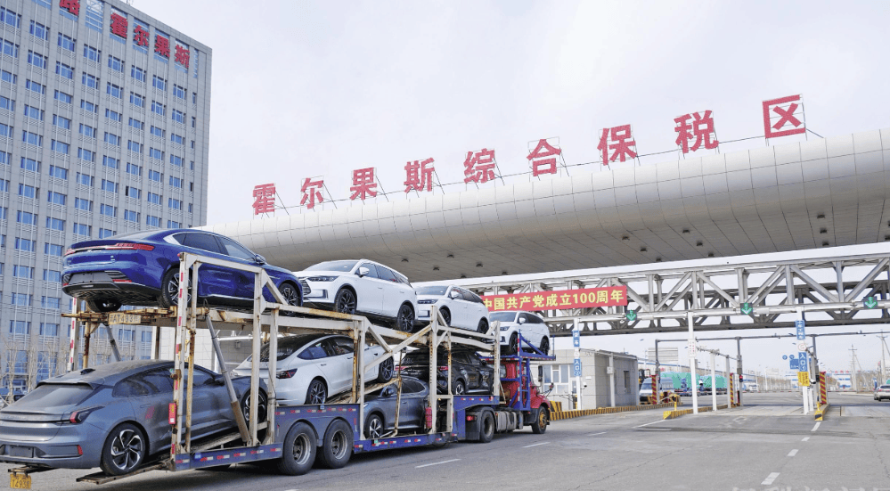 中亚的老外们，以后可能买不到中国便宜车了。。