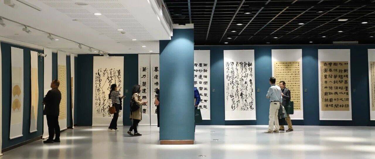 现场 | 以笔墨致敬先贤， “浙江书法奖·沙孟海奖”第十二届书法篆刻大展在浙江展览馆开幕_舒玉春_创作_杭州