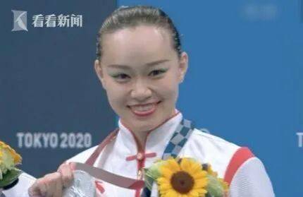 "泳"往直前!花样游泳奥运名将黄雪辰零距离开讲