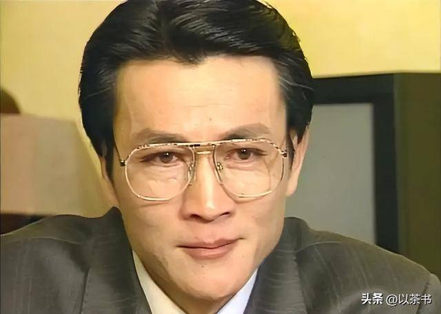 原来他早已去世,15岁演戏44岁走红,47岁患癌离世,哥哥是熟面孔
