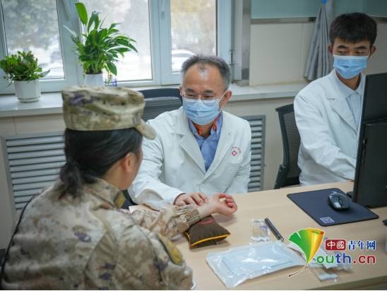 边疆义诊架“心桥”,“为爱远行”2025专家医疗队赴新疆喀什义诊 边疆义诊架“心桥”,“为爱远行”2025专家医疗队赴新疆喀什义诊