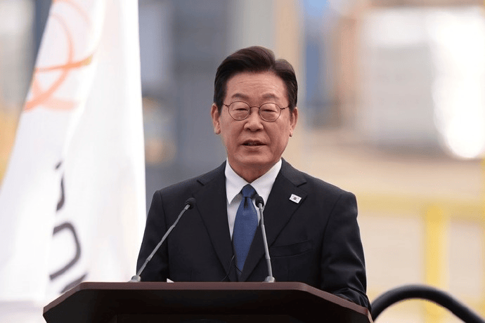 李在明警告东南亚诈骗集团：若胆敢碰韩国人或将其卷入犯罪，我要让他们知道结局只有家破人亡；此前有韩国大学生被犯罪团伙折磨致死