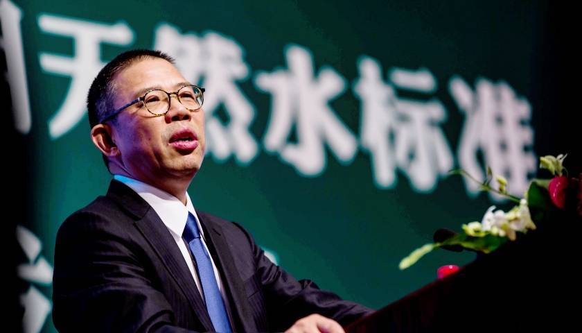 钟睒睒以5300亿身价再度登顶中国首富,雷军时隔十年重回前五