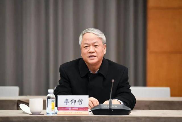 中央批准，迟耀云任上海市委常委、市纪委书记