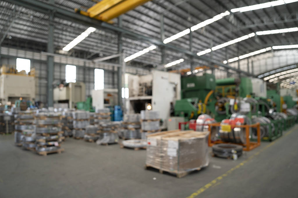 关税持续阻碍复苏,美欧制造业仍举步维艰