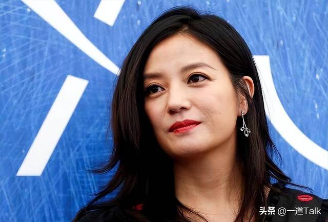 封杀四年,49岁赵薇突传消息,因胃癌去世传闻5个月前就真相大白