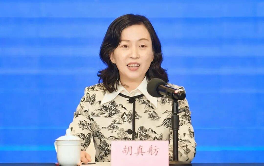 胡真舫，拟升正厅