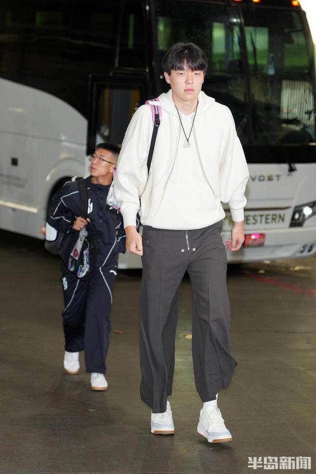 要去发展联盟“练级”？开拓者代理主帅透露杨瀚森未来动向