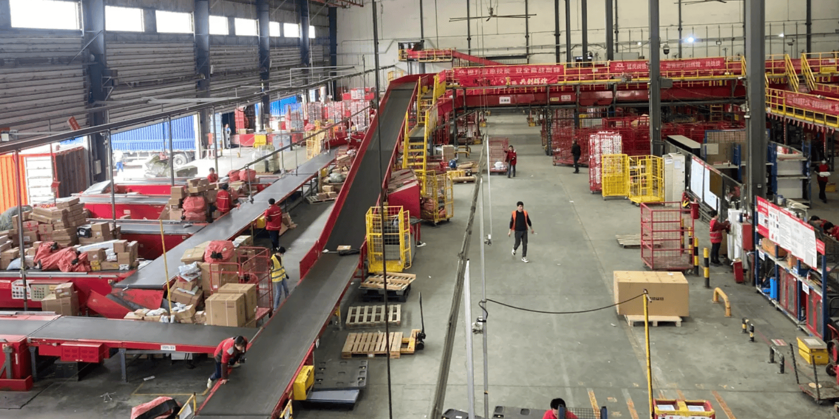 京东全无人配送站明年开建!刘强东预言未来工作制:一周工作1天