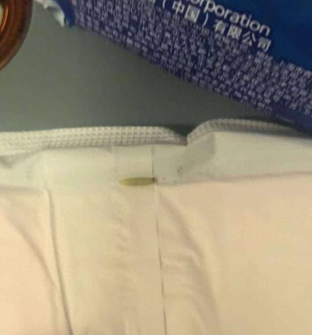 苏菲卫生巾被曝有活虫 客服回应:具体原因仍在进一步调查中(图1)