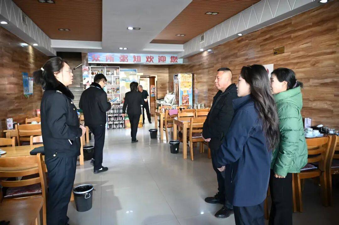 苏尼特右旗市场监督管理局创新 "随机查餐厅" 多方协同守护舌尖安全
