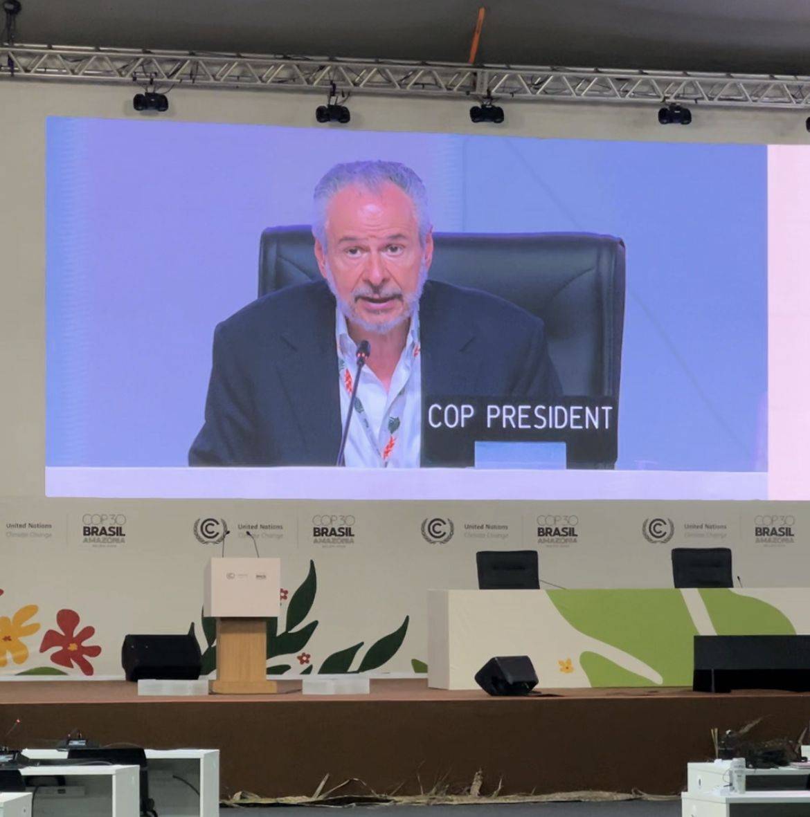 COP30峰会延长一天闭幕：194个国家共同守护《巴黎协定》