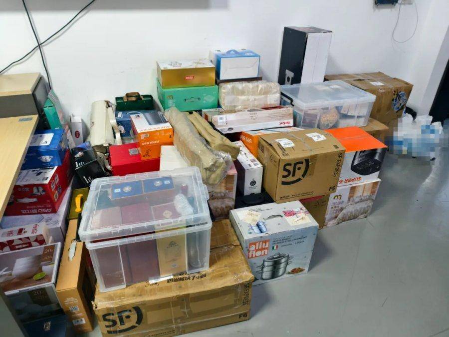 女子2年下单476笔,“退款不退货”狂薅25万,警方:涉嫌诈骗已立案