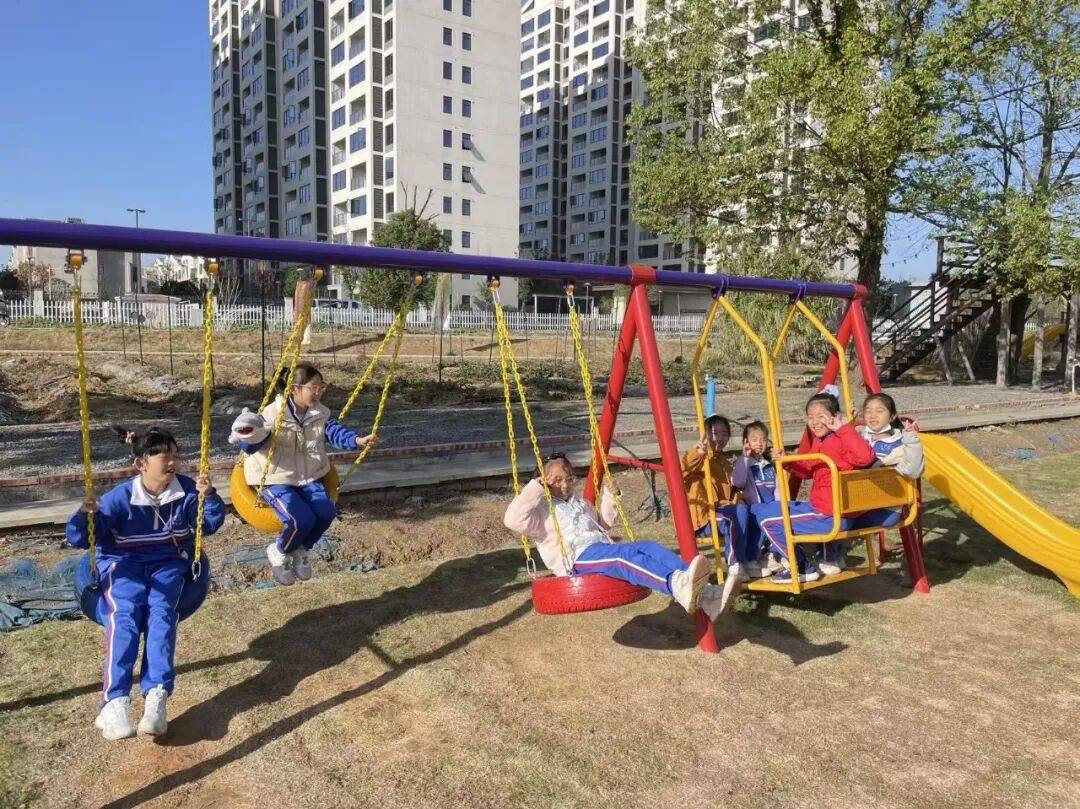 童趣盎然探民俗 农耕之乐润童心