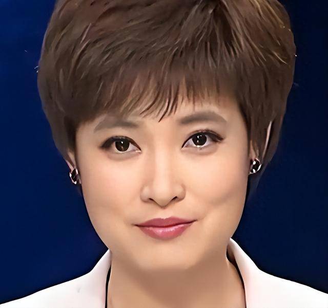 央视著名主持人桑晨，原来是这位大明星的后代，难怪长得这么好看