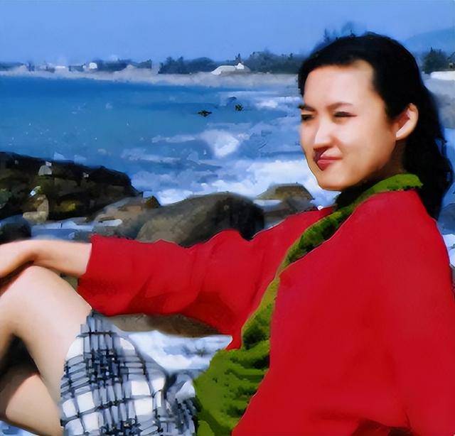 央视著名主持人桑晨，原来是这位大明星的后代，难怪长得这么好看