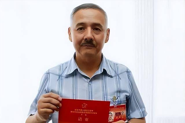 俄罗斯顶级航空专家,放弃一切“回”中国,其祖父是我国开国元勋_刘维宁_父亲_刘允斌